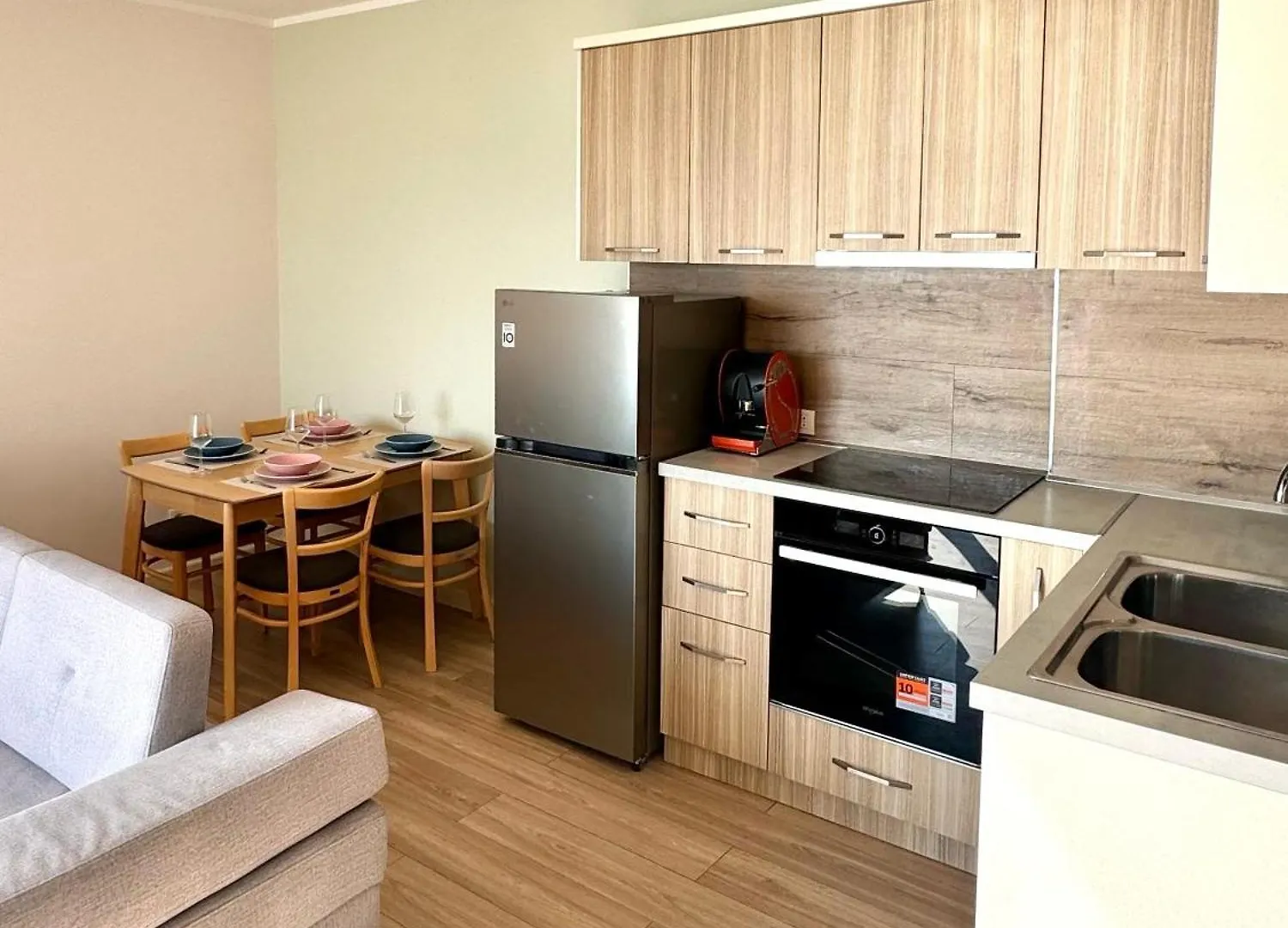 Redi'S Luxurious Seaside Full View Apartments Durrës