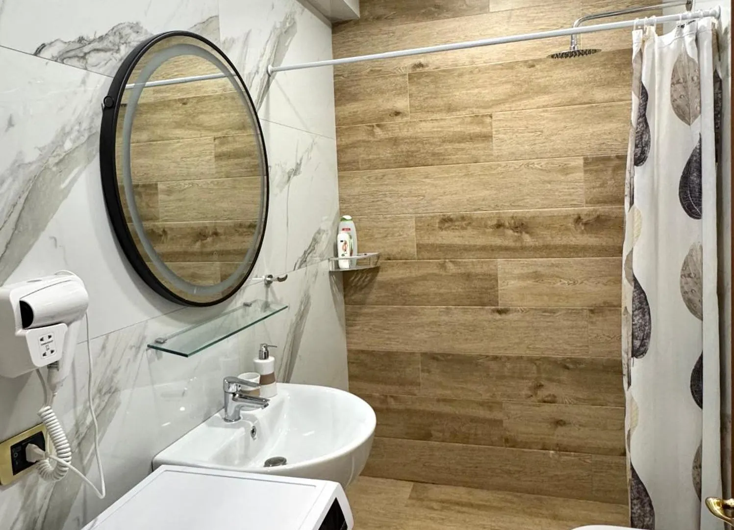 Redi'S Luxurious Seaside Full View Apartments Durrës